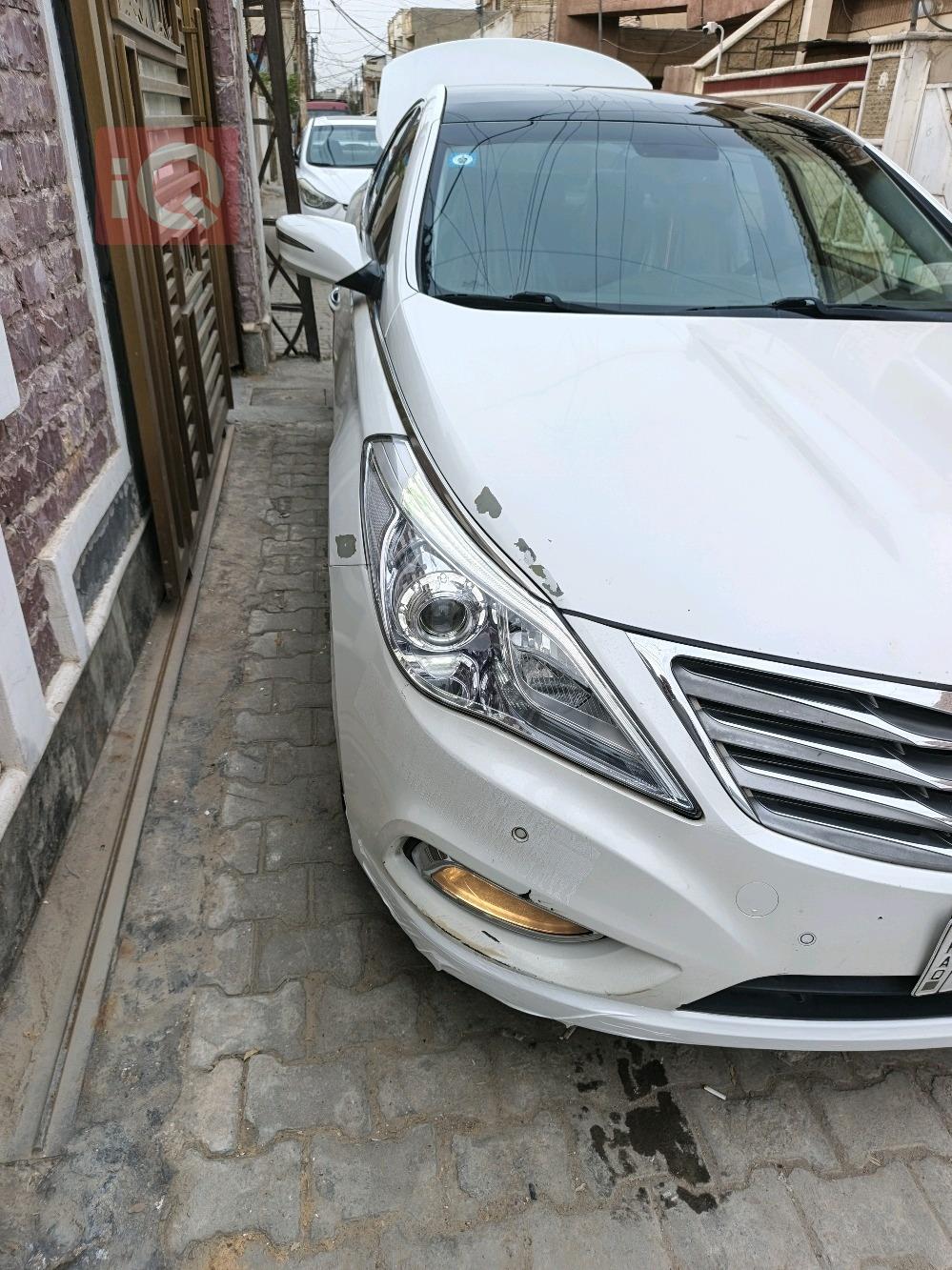 هيونداي أزيرا